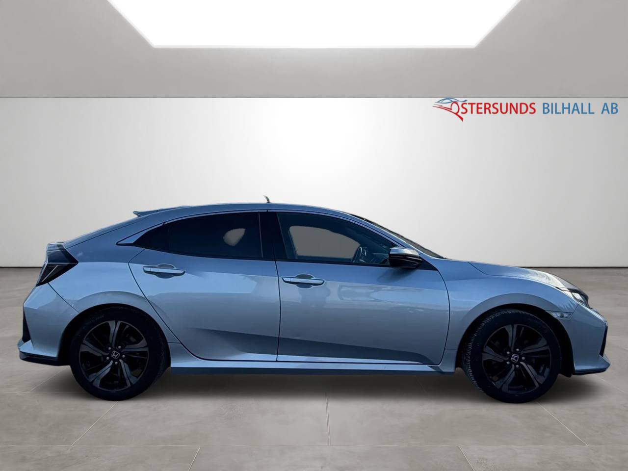 Honda Civic 5-dörrar 1.0 Elegance Ny Kamrem