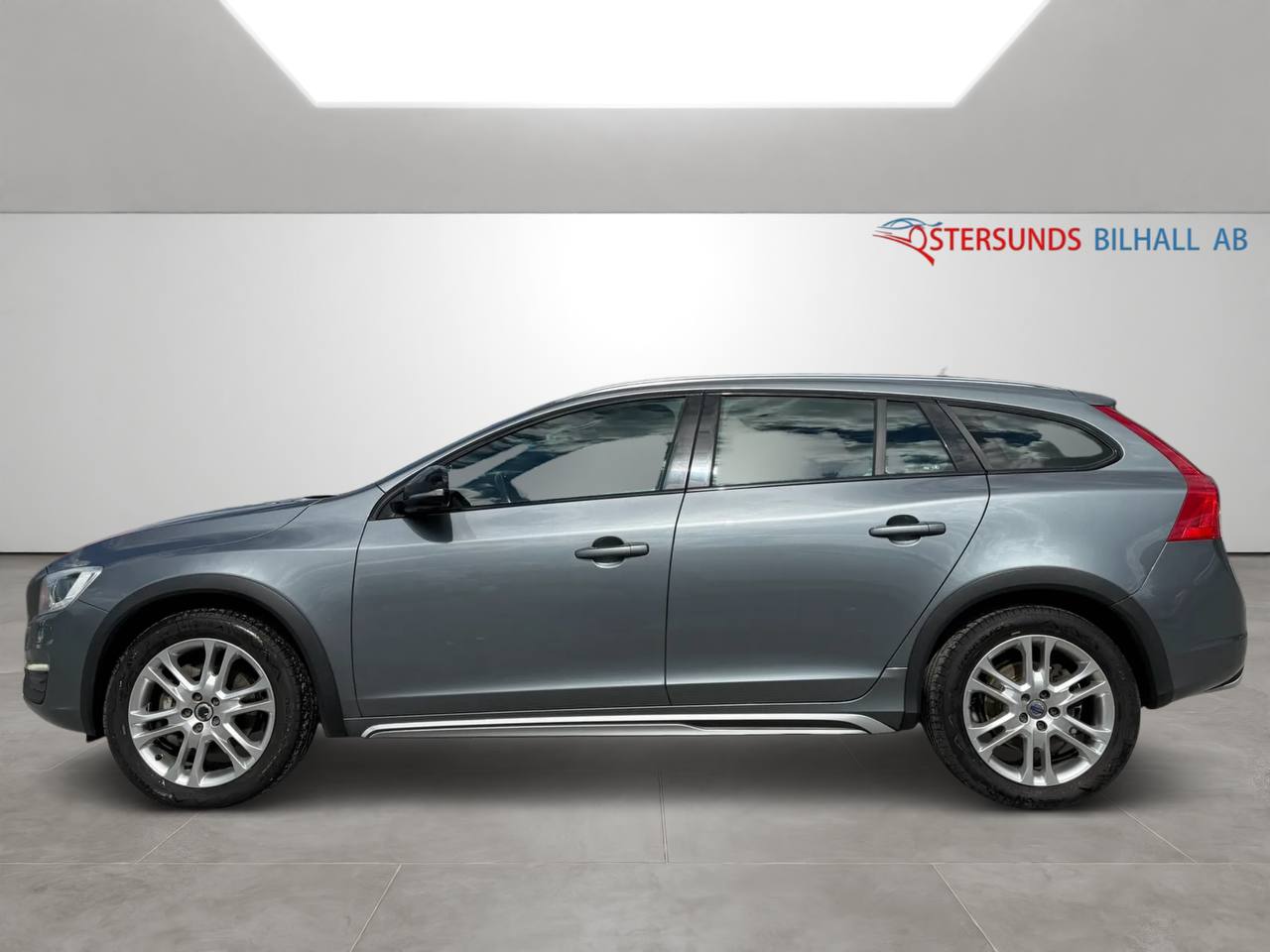 Volvo V60 Cross Country D4 AWD Geartronic Summum D-värmare 1 Brukare