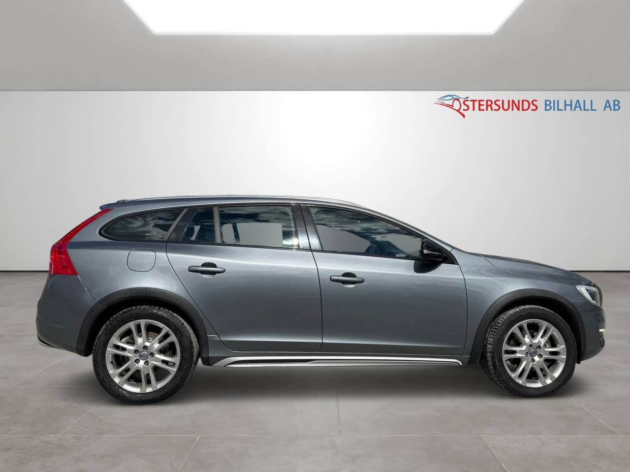 Volvo V60 Cross Country D4 AWD Geartronic Summum D-värmare 1 Brukare
