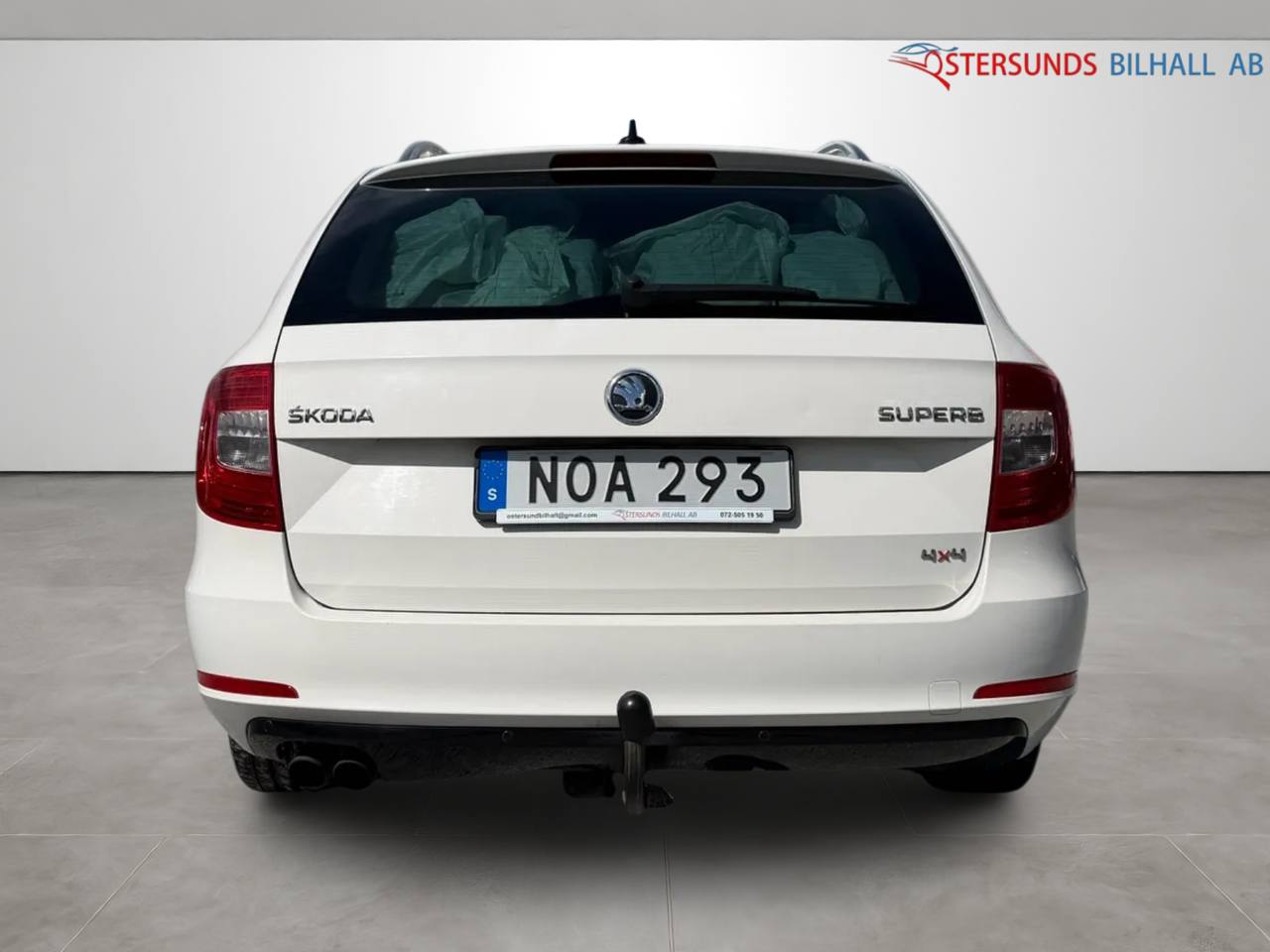 Skoda Superb Kombi 2.0 TDI 4x4 Elegance D-värmare M-värmare Drag