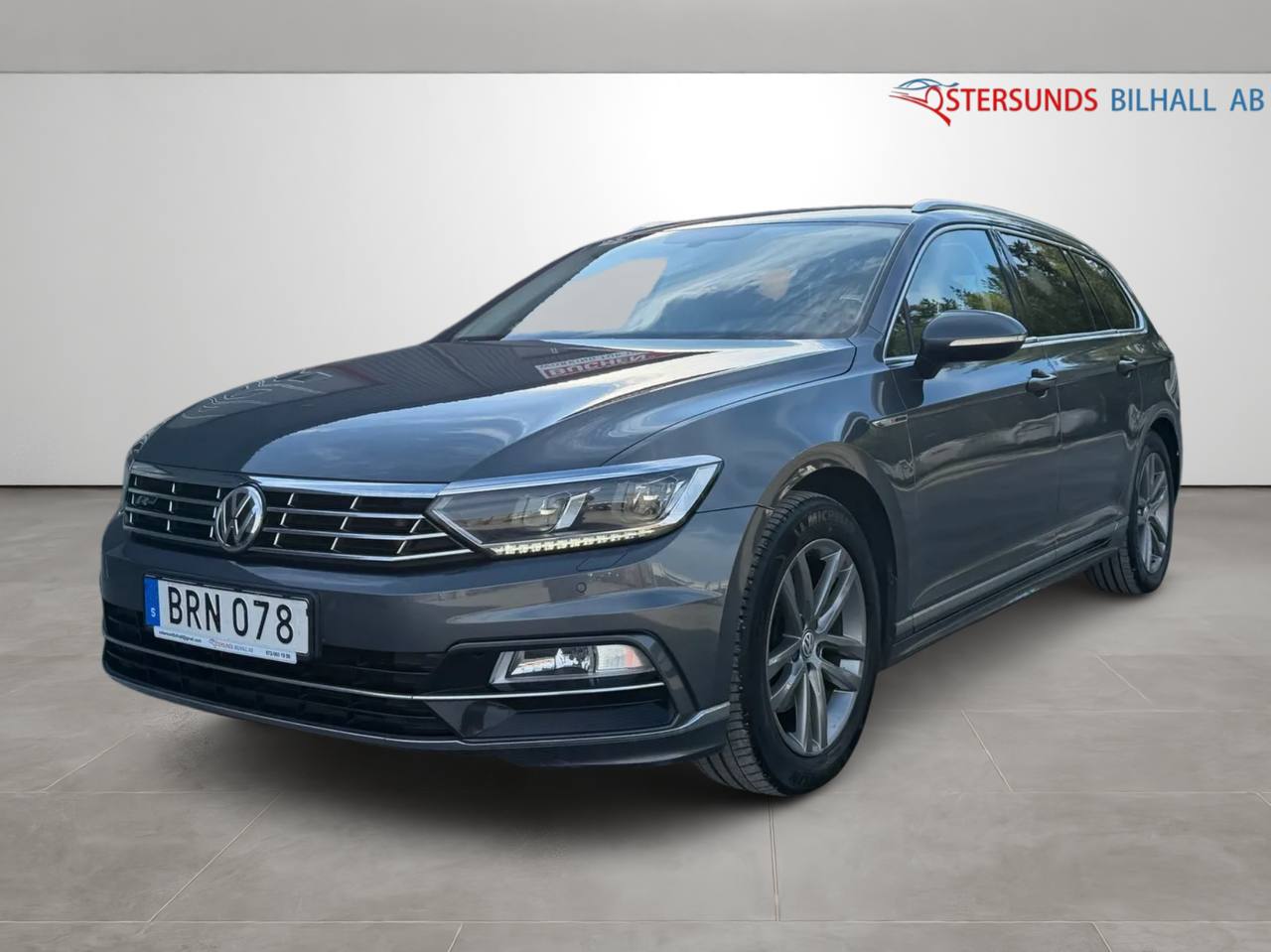 Volkswagen Passat 2.0 TDI 4M GT D-värm R-Line Ny kamrem 1 Brukare