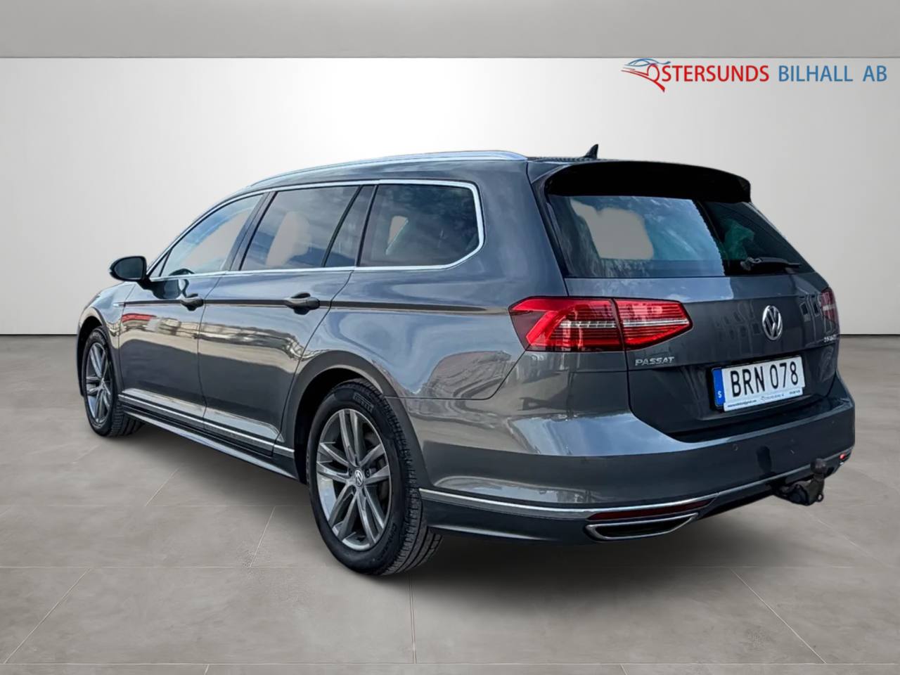 Volkswagen Passat 2.0 TDI 4M GT D-värm R-Line Ny kamrem 1 Brukare