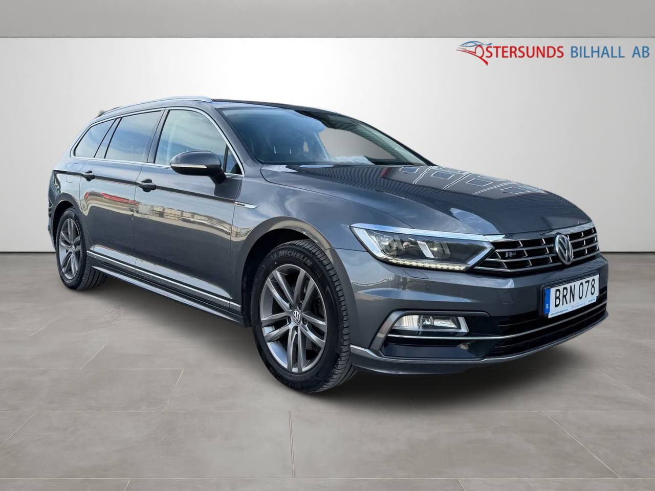 Volkswagen Passat 2.0 TDI 4M GT D-värm R-Line Ny kamrem 1 Brukare