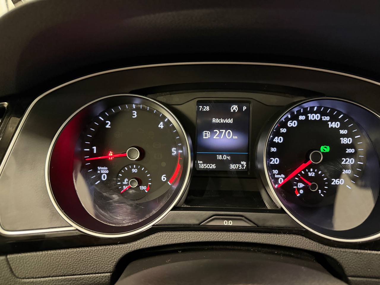 Volkswagen Passat 2.0 TDI 4M GT D-värm R-Line Ny kamrem 1 Brukare