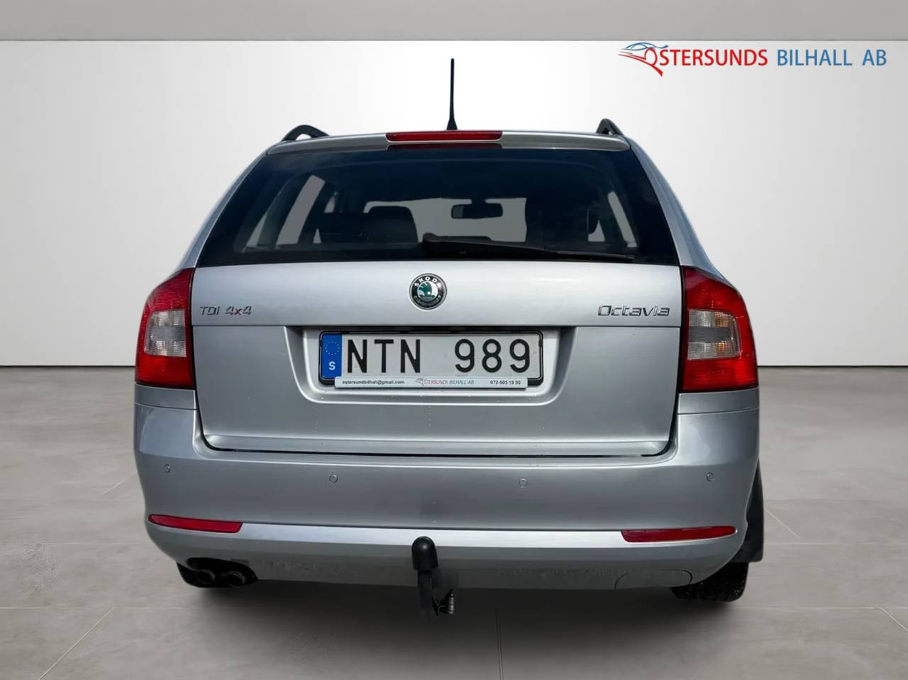 Skoda Octavia Kombi 1.6 TDI 4x4 Elegance Euro 5, M-värm, Dragkrok