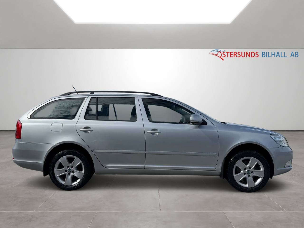 Skoda Octavia Kombi 1.6 TDI 4x4 Elegance Euro 5, M-värm, Dragkrok