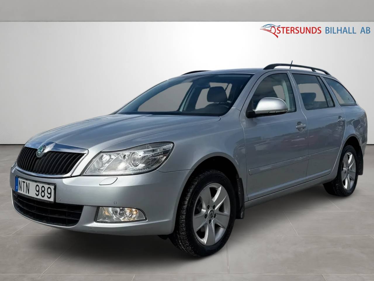 Skoda Octavia Kombi 1.6 TDI 4x4 Elegance Euro 5, M-värm, Dragkrok