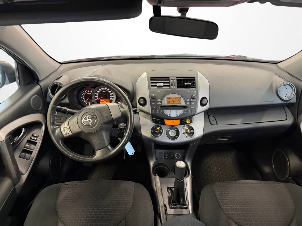 Toyota RAV4 2.0 VVT-i 4x4 Euro 4 M-värm Dragkrok
