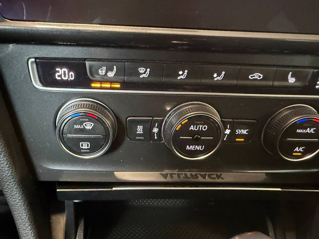 Volkswagen Golf Alltrack 1.8 TSI 4M Värmare Cockpit Dragkrok