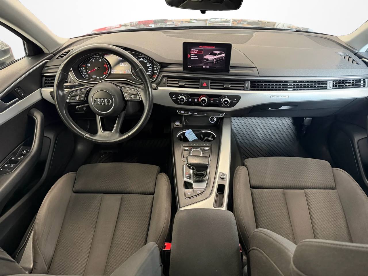 Audi A4 2.0 TDI quattro S Tronic Proline D&M-värm Fullt Servad