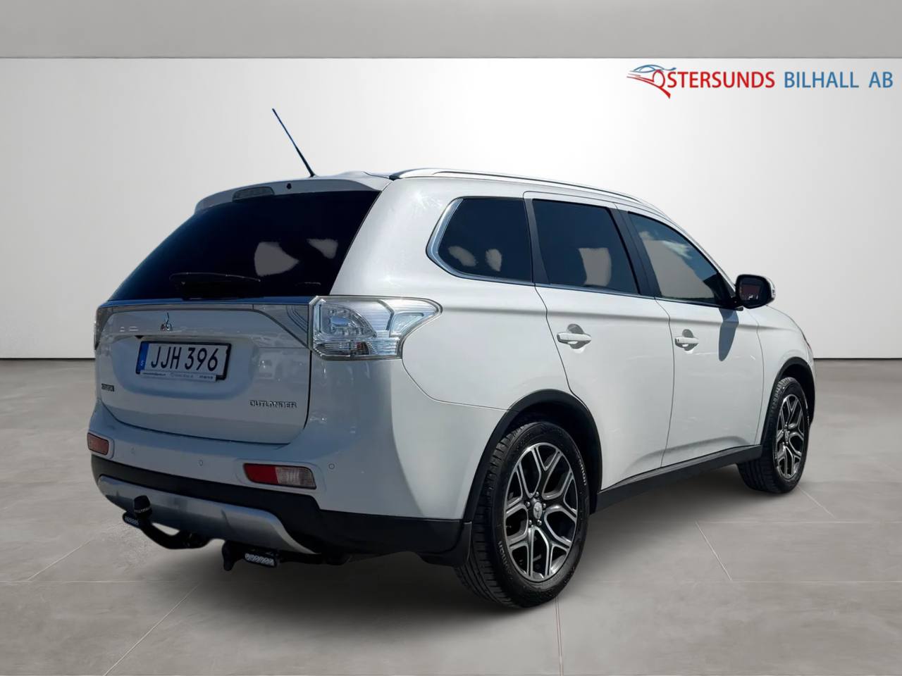Mitsubishi Outlander 2.2 Di-D 4WD Business Euro 5 Dragkrok 2brukare 7-sits