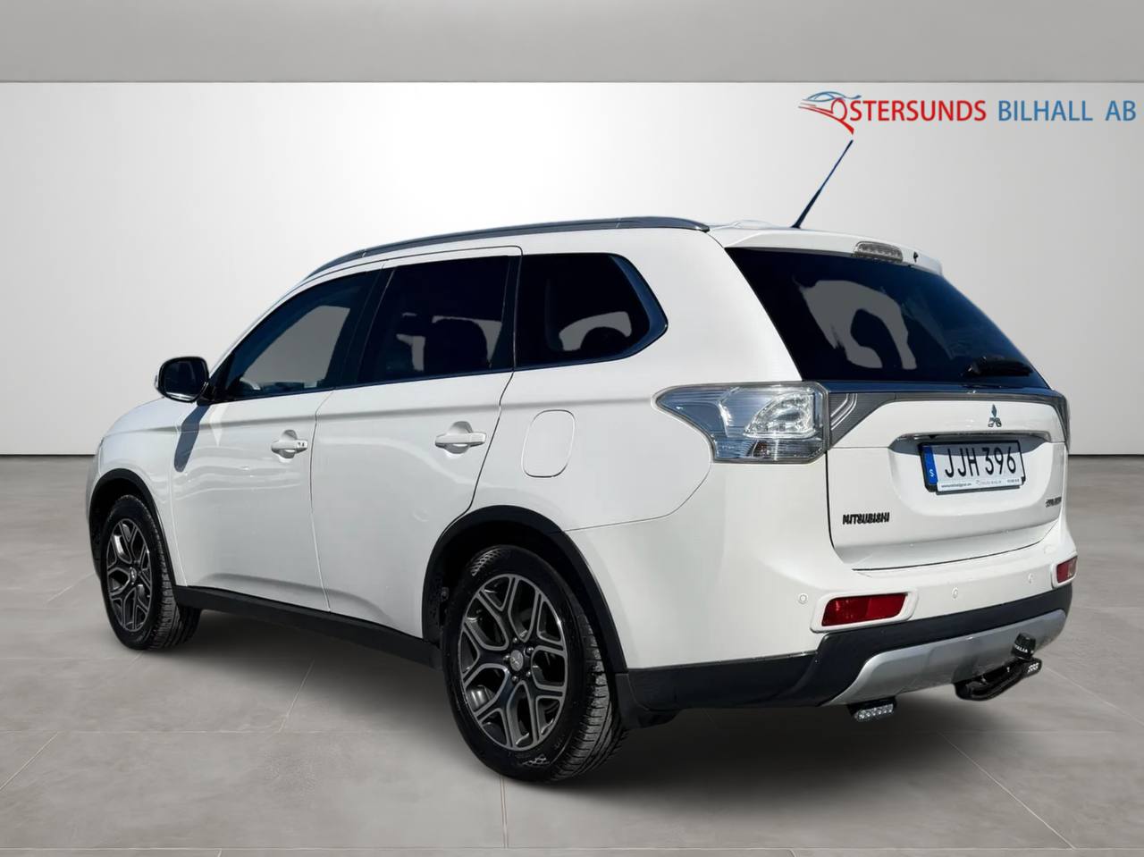 Mitsubishi Outlander 2.2 Di-D 4WD Business Euro 5 Dragkrok 2brukare 7-sits