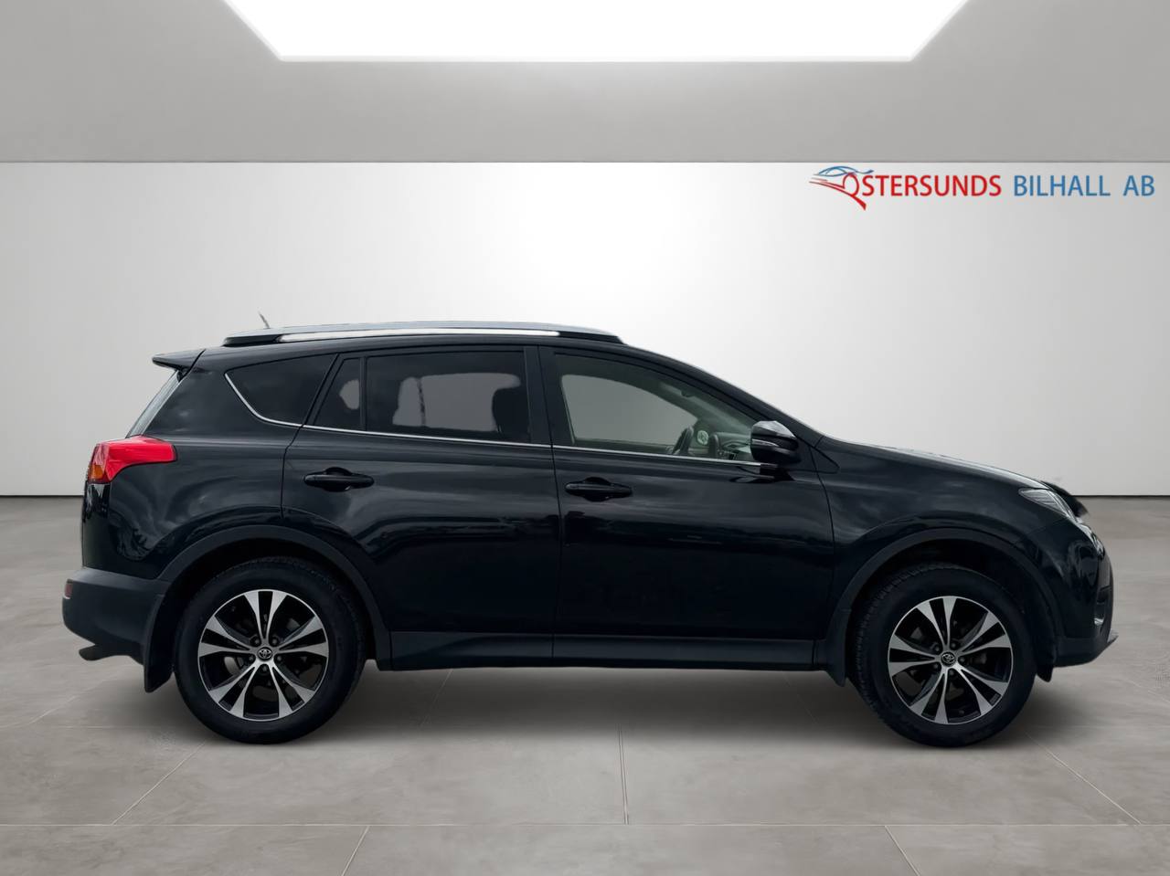 Toyota RAV4 2.0 Dual VVT-i Valvematic AWD Edition M-värm backkamera