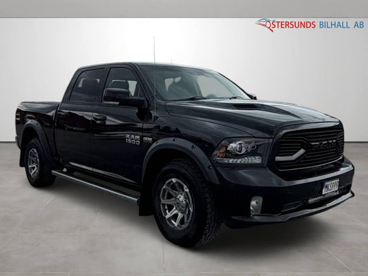 RAM 1500 Crew Cab 5.7 V8 HEMI 4x4 TorqueFlite Drag Kamera M-värm