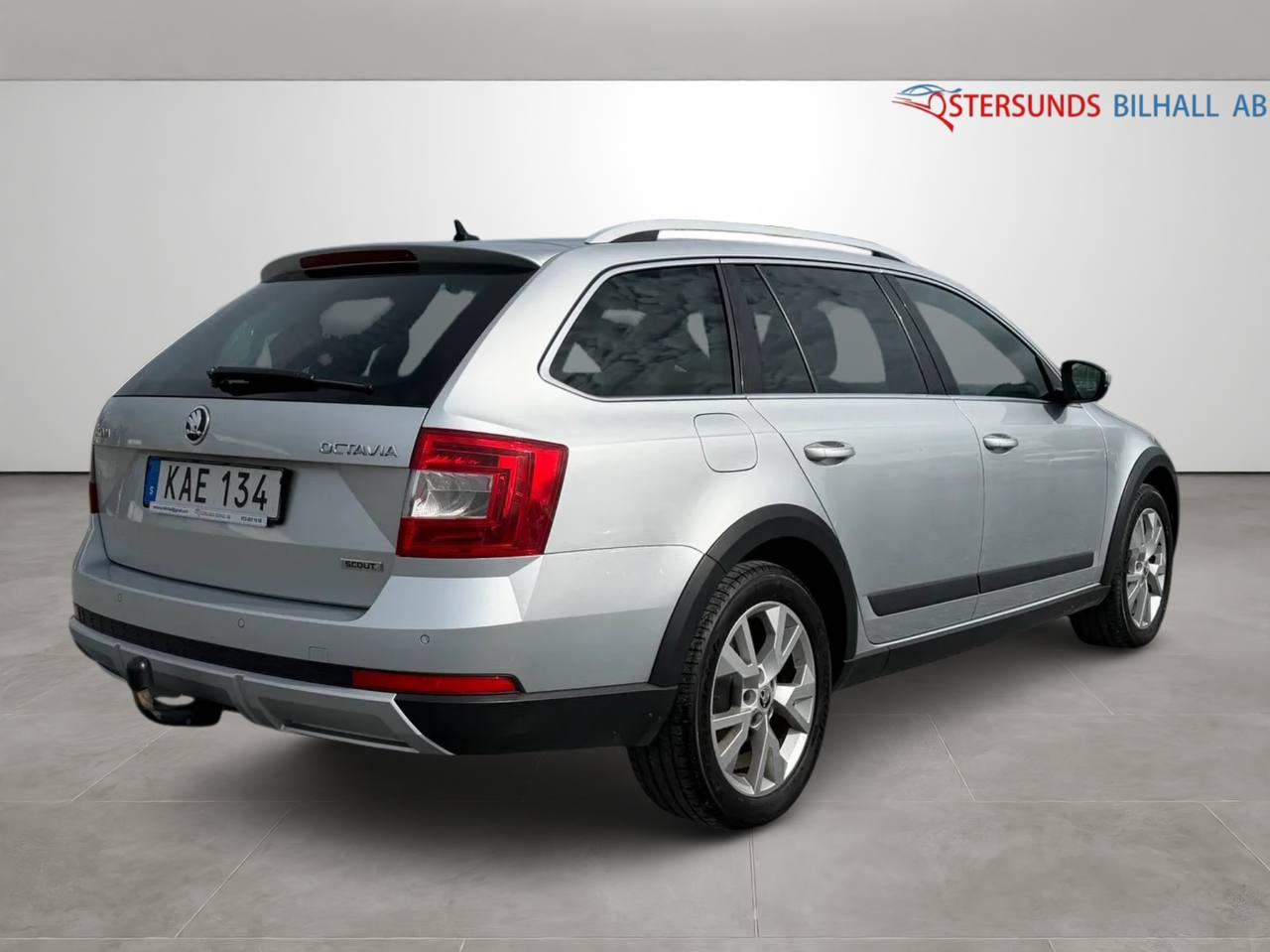 Skoda Octavia Scout 2.0 TDI 4x4 Euro 6 M&D-värm Dragkrok Nya bromsar 2brukare