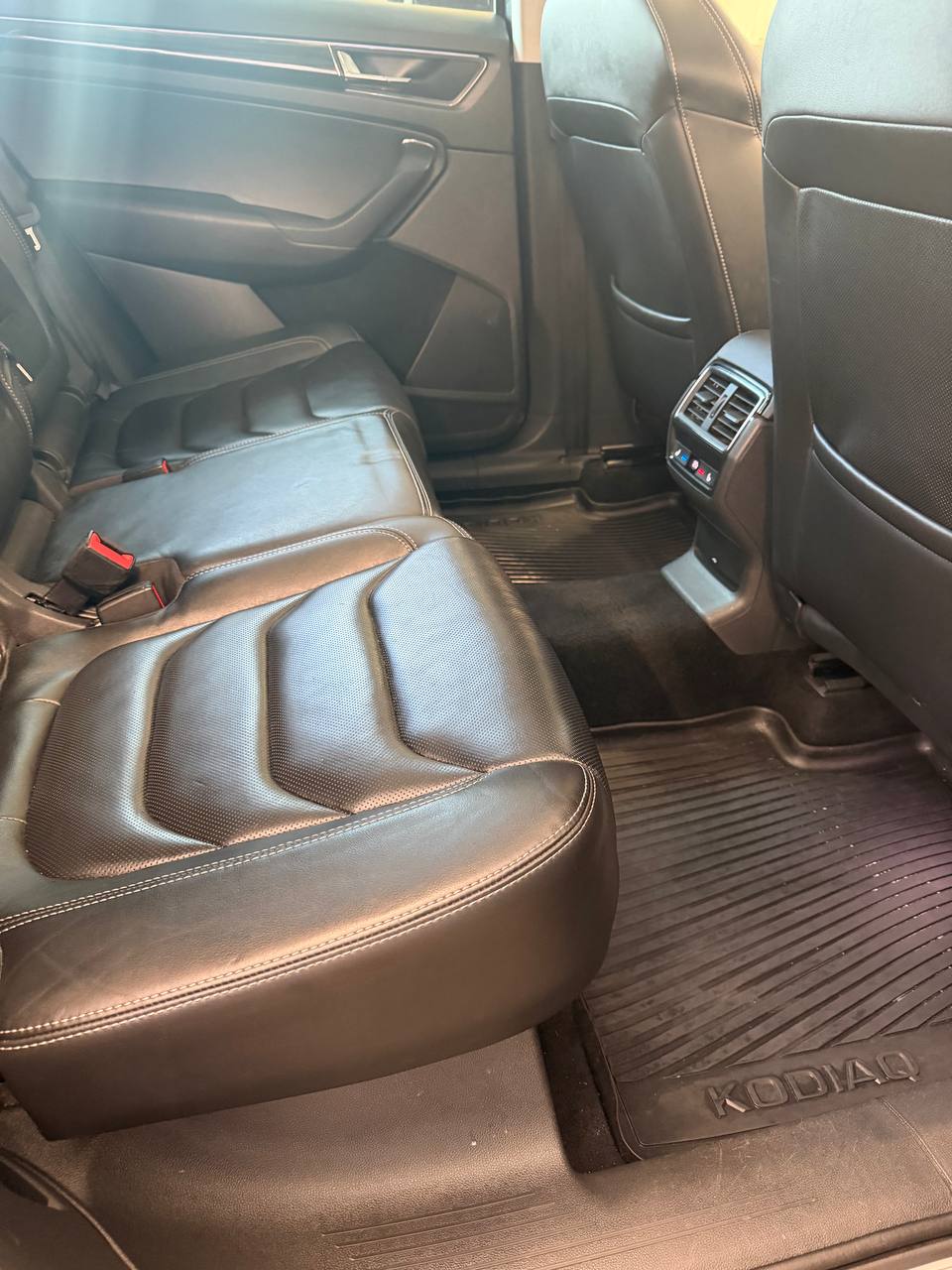 Skoda Kodiaq 2.0 TDI SCR 4x4 Euro 6 D-värm 360kamera Dragkrok 1brukare