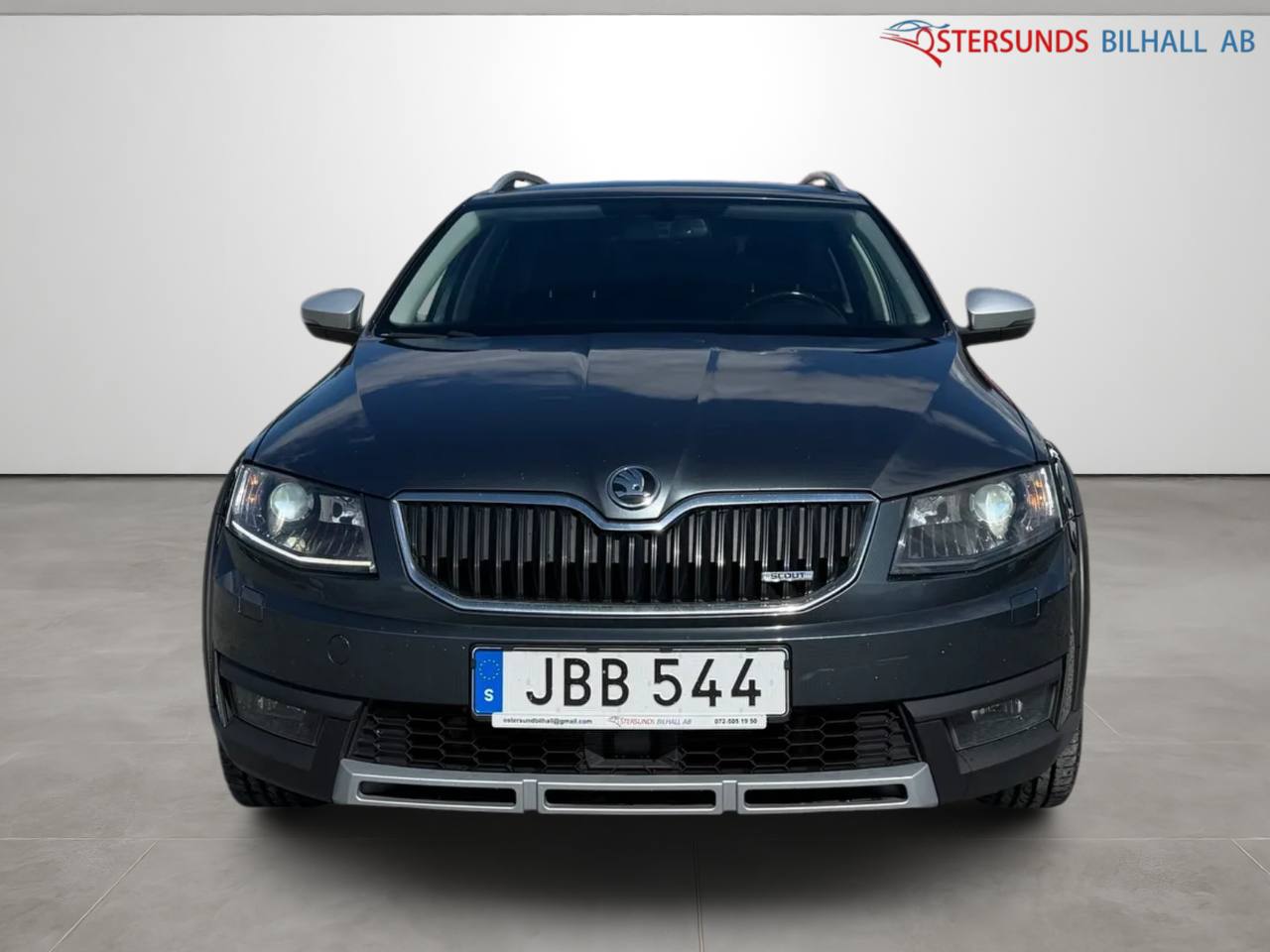 Skoda Octavia Scout 2.0 TDI 4x4 Euro 6 D-värm Ny kamrem Fullt servad Dragkrok