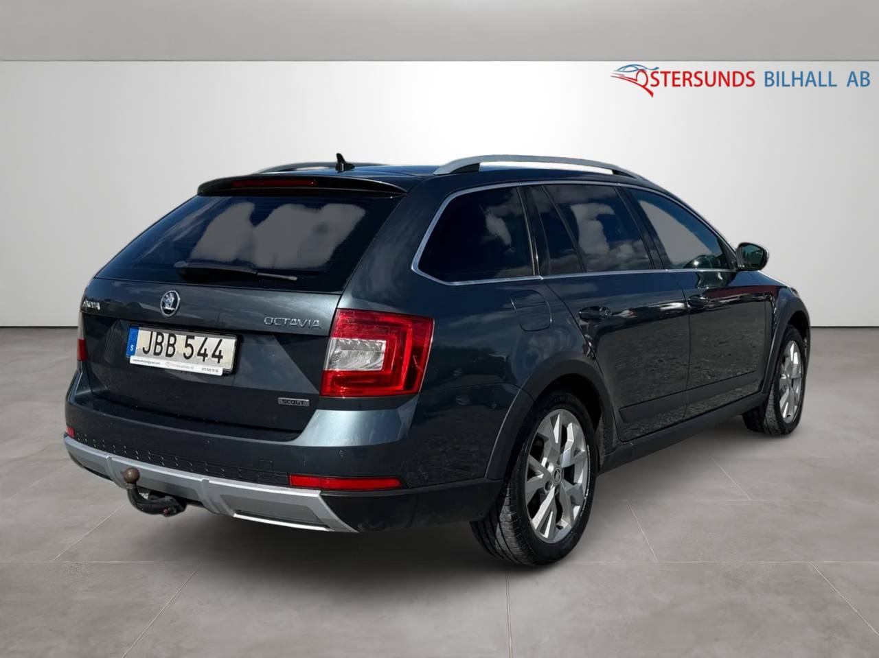 Skoda Octavia Scout 2.0 TDI 4x4 Euro 6 D-värm Ny kamrem Fullt servad Dragkrok