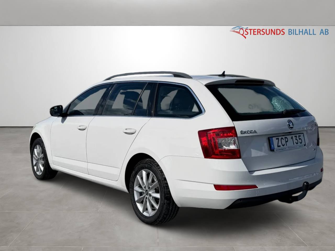 Skoda Octavia Kombi 1.6 TDI 4x4 Ambition Euro 6 Fullt servad D-värm