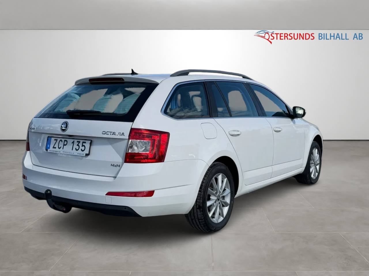 Skoda Octavia Kombi 1.6 TDI 4x4 Ambition Euro 6 Fullt servad D-värm