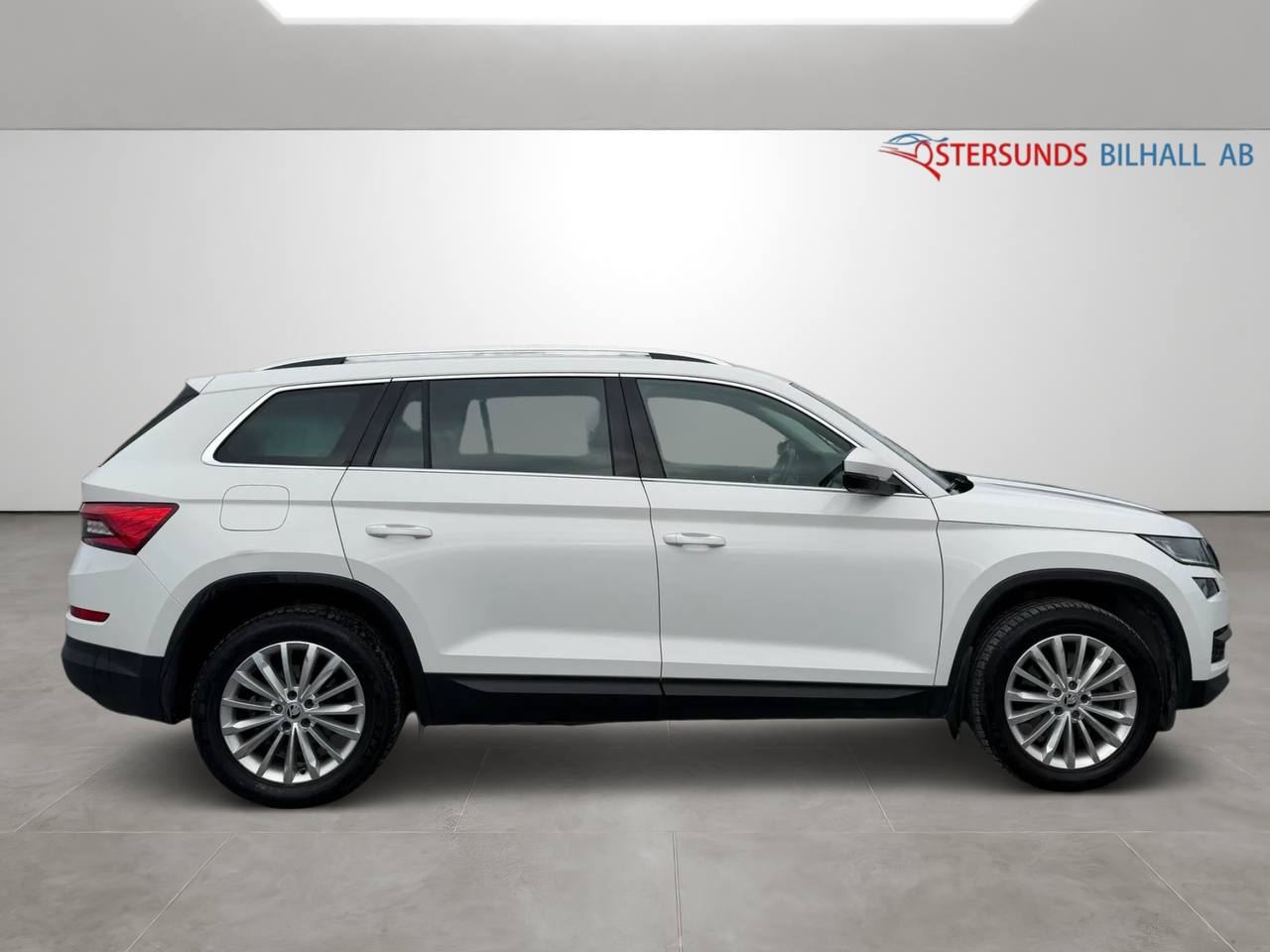 Skoda Kodiaq 7-SITS 2.0 TDI 4x4 Businessline Euro6 Kamrem bytt D-värm