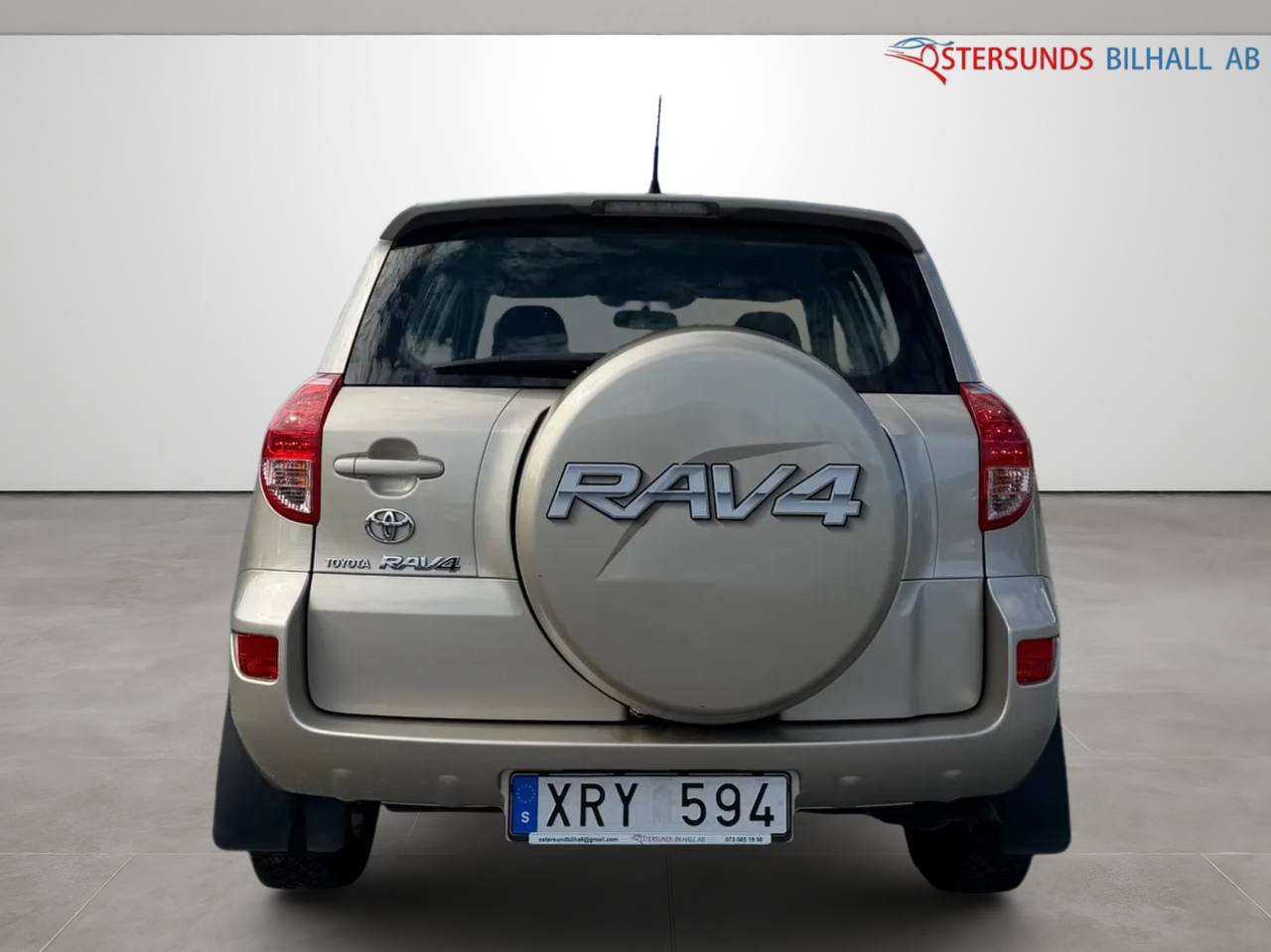 Toyota RAV4 2.0 VVT-i 4x4 Euro 4 Ny servad 2brukare sen ny