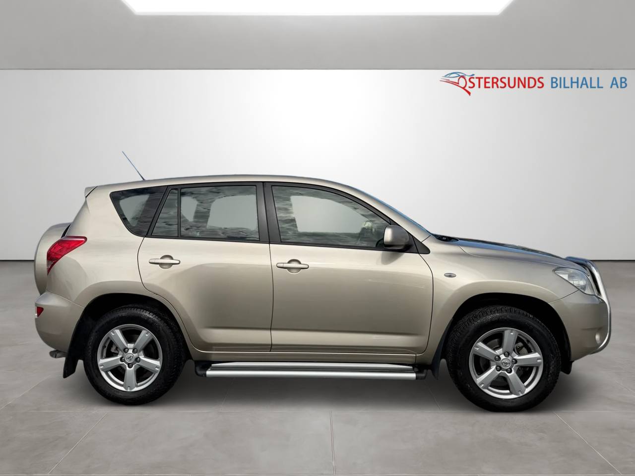 Toyota RAV4 2.0 VVT-i 4x4 Euro 4 Ny servad 2brukare sen ny
