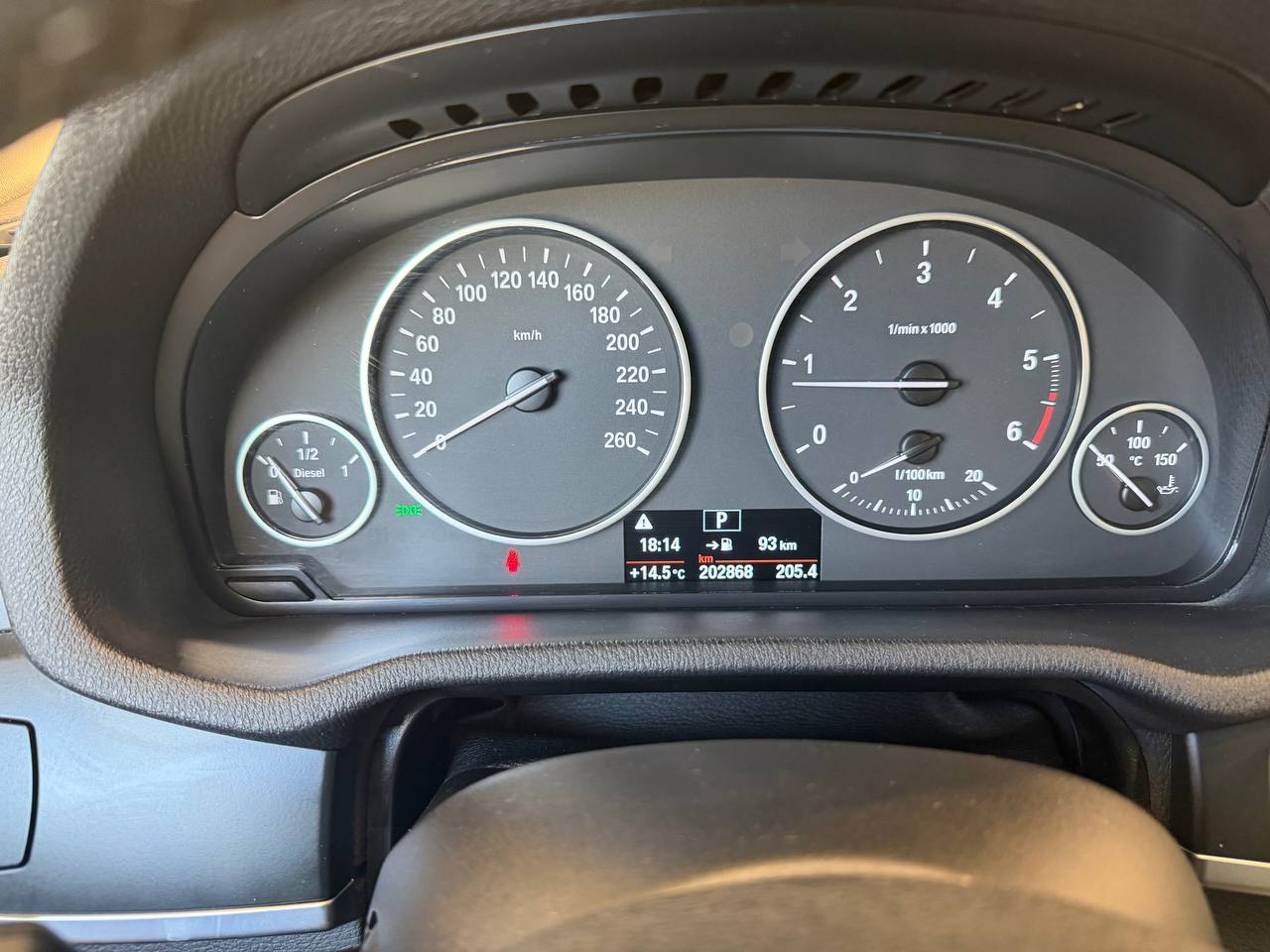 xDrive20d Steptronic Euro 5 M-värm Jämtlands körd 1Brukare