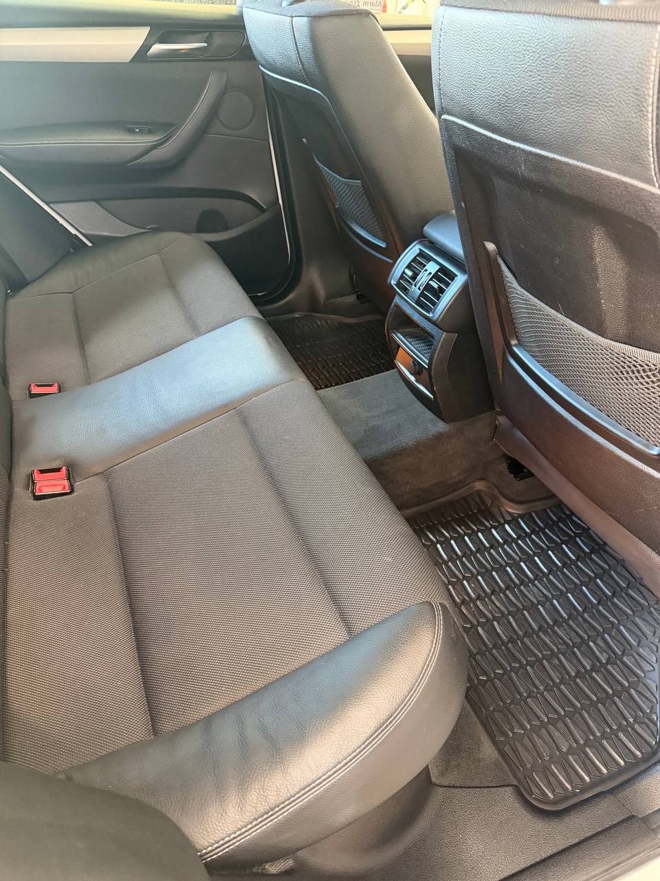 xDrive20d Steptronic Euro 5 M-värm Jämtlands körd 1Brukare