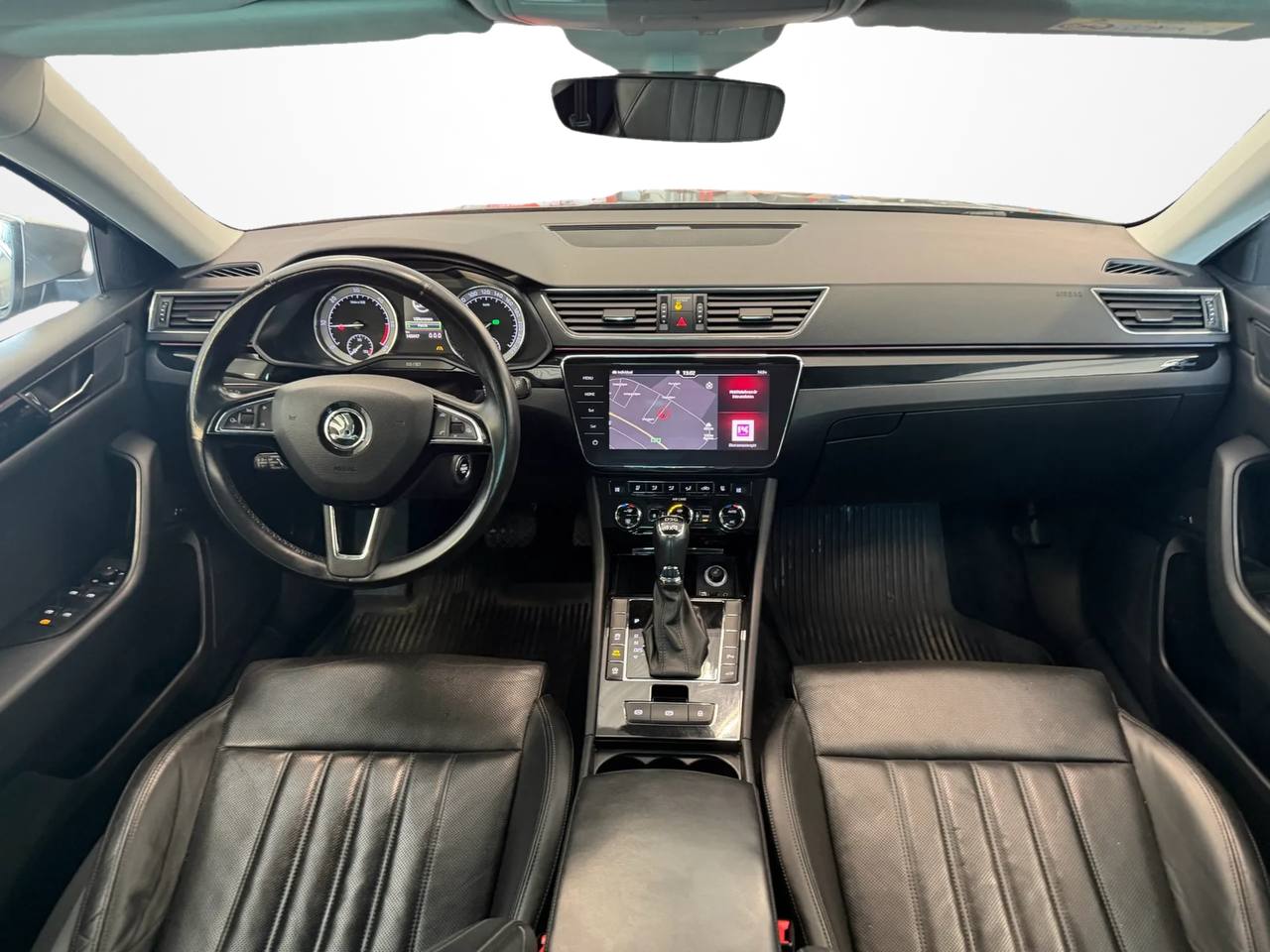 Skoda Superb Kombi 2.0 TDI 4x4 L&K Euro 6 Ny kamrem dragkrok kamera