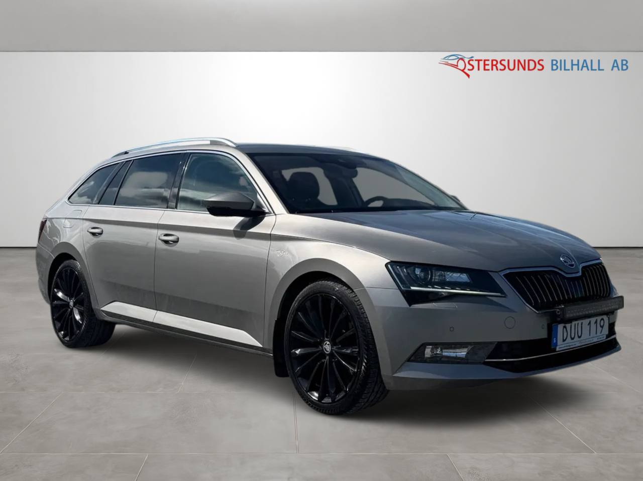 Skoda Superb Kombi 2.0 TDI 4x4 L&K Euro 6 Ny kamrem dragkrok kamera