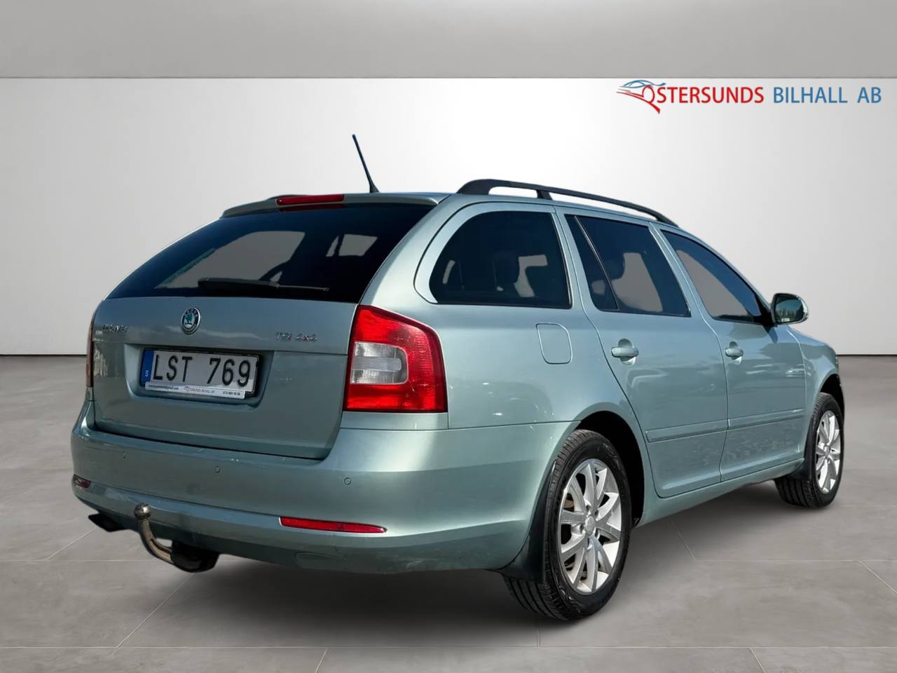 Skoda Octavia 1.8 4x4 Ambiente Euro 5, M-värm, Låga mil, Norrl. körd