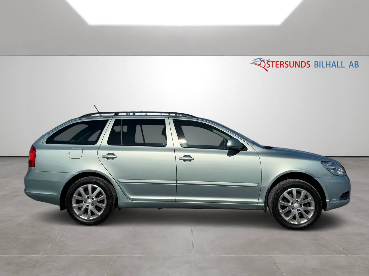 Skoda Octavia 1.8 4x4 Ambiente Euro 5, M-värm, Låga mil, Norrl. körd