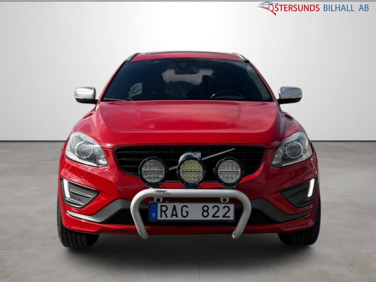 Volvo XC60 D5 AWD Geartronic R-Design Pano VOC Drag Navi