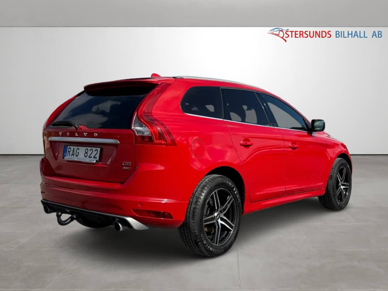 Volvo XC60 D5 AWD Geartronic R-Design Pano VOC Drag Navi