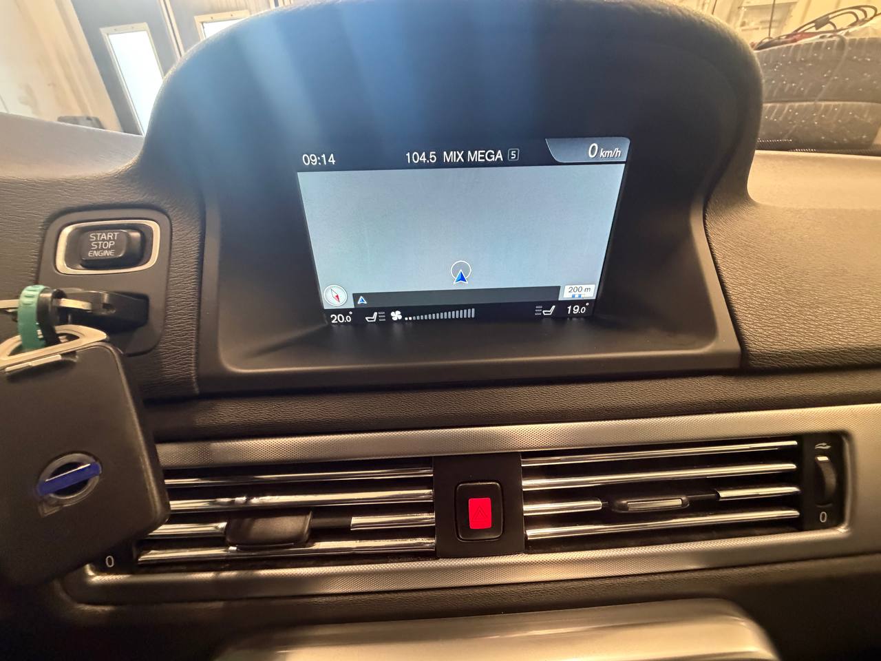 Volvo V70 D4 Classic Momentum Euro 6 VOC D-värm R-värm Nav Ledram