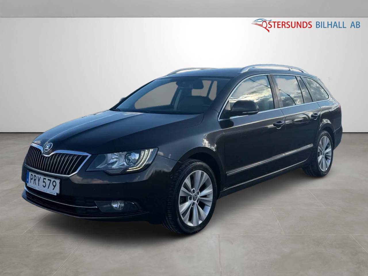 Skoda Superb Kombi 2.0 TDI 4x4 Elegance Navi D-Värm Drag