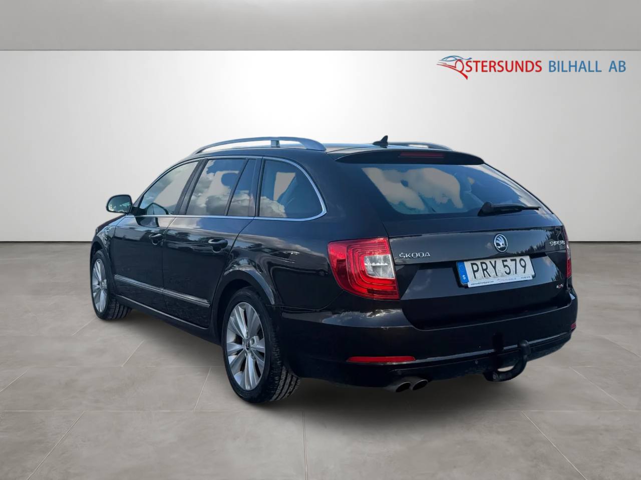 Skoda Superb Kombi 2.0 TDI 4x4 Elegance Navi D-Värm Drag