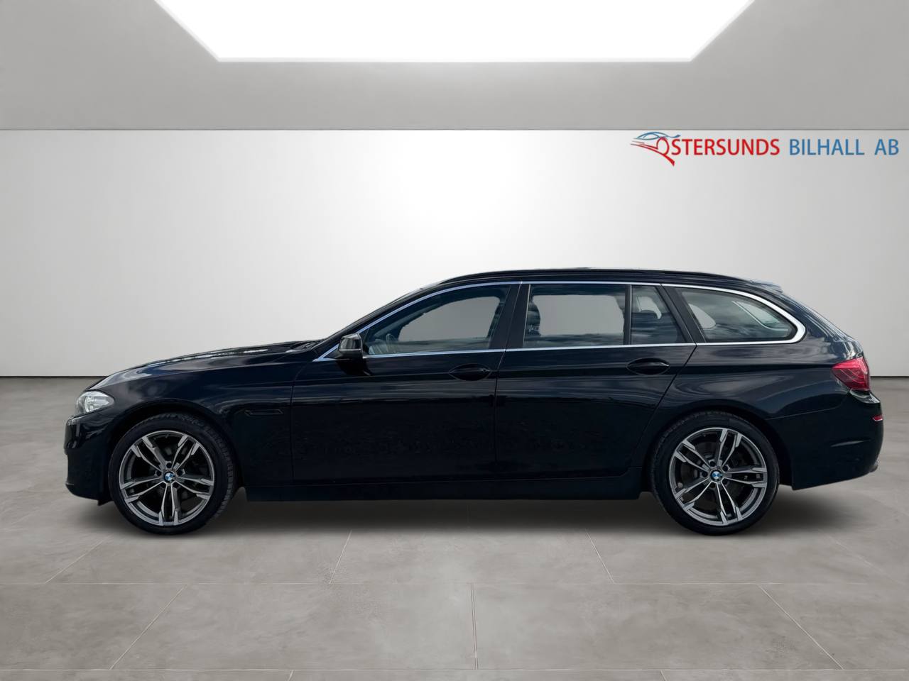 BMW 520d xDrive Touring Steptronic M-Värme Drag