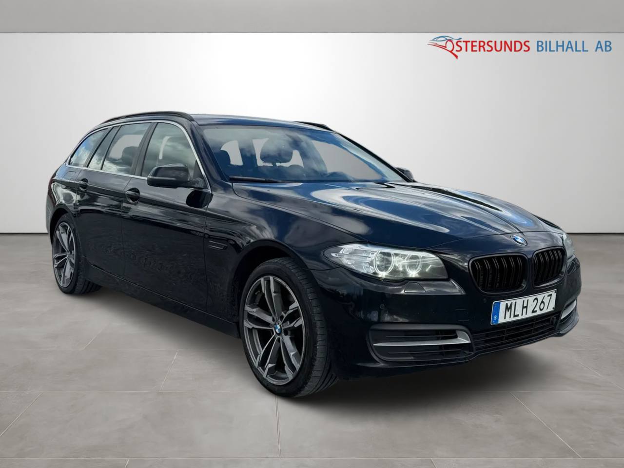 BMW 520d xDrive Touring Steptronic M-Värme Drag