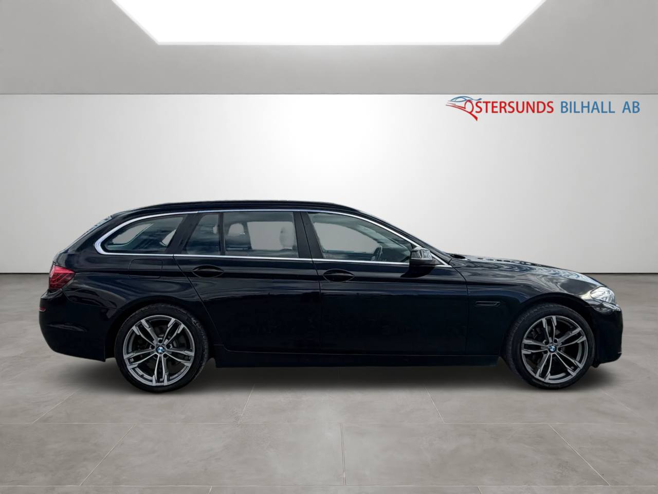 BMW 520d xDrive Touring Steptronic M-Värme Drag