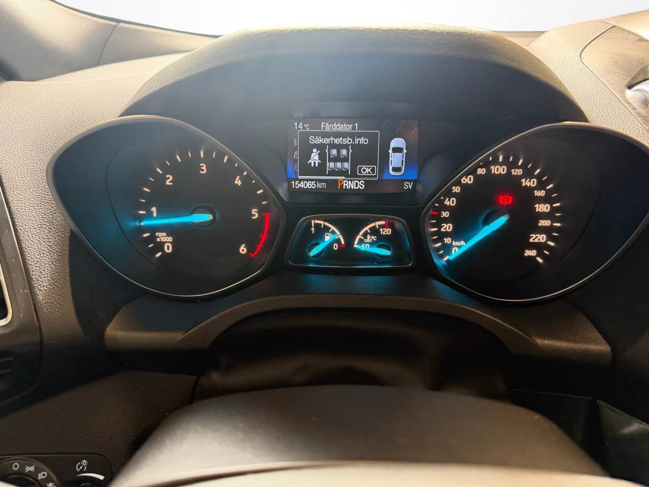 Ford Kuga 2.0 TDCi AWD ST-Line Euro 6 D-värm 1brukare Dragkrok