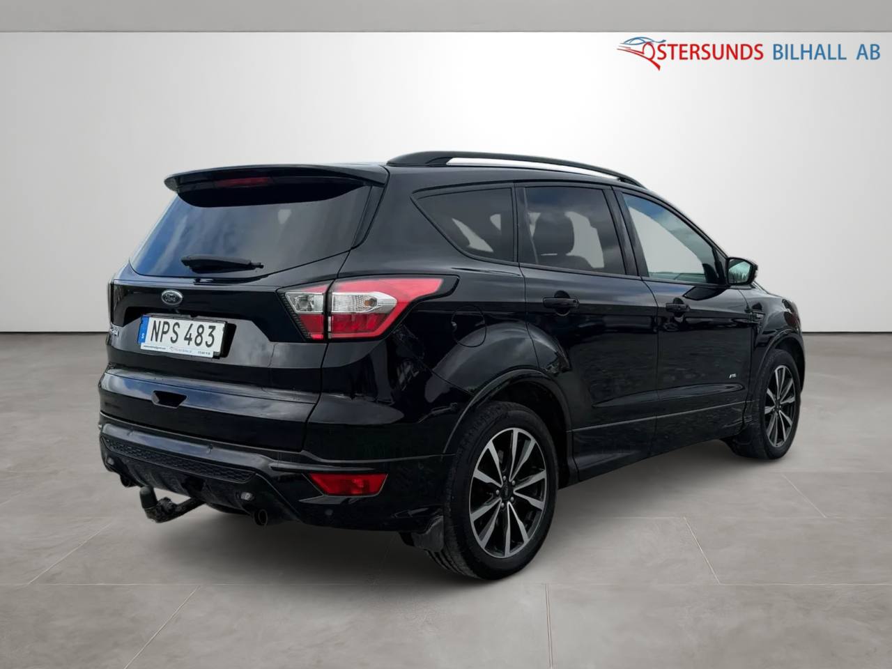 Ford Kuga 2.0 TDCi AWD ST-Line Euro 6 D-värm 1brukare Dragkrok