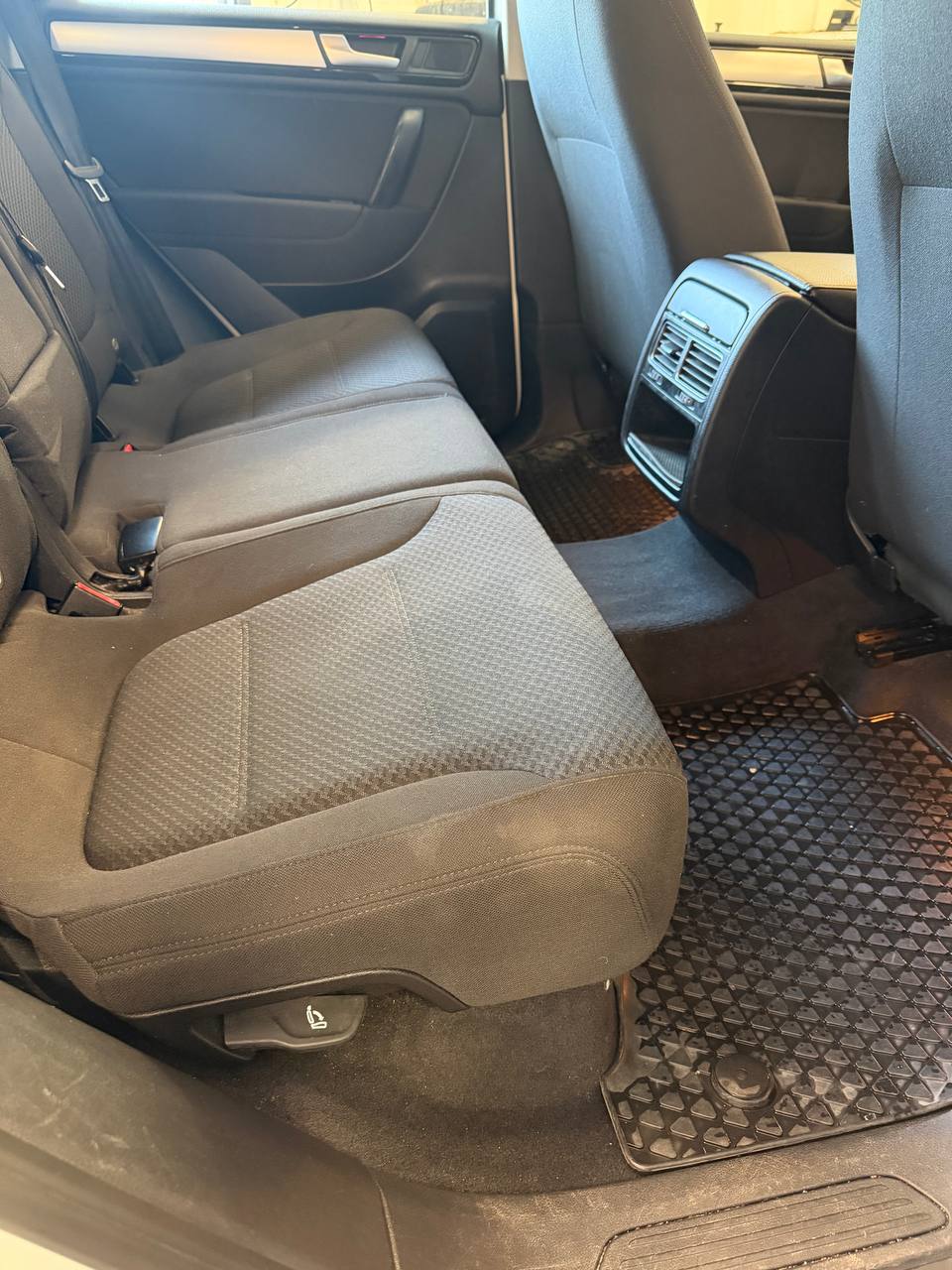 Volkswagen Touareg 3.0 V6 TDI 4Motion TipTronic Euro 5 D-värm Drag Ledramp