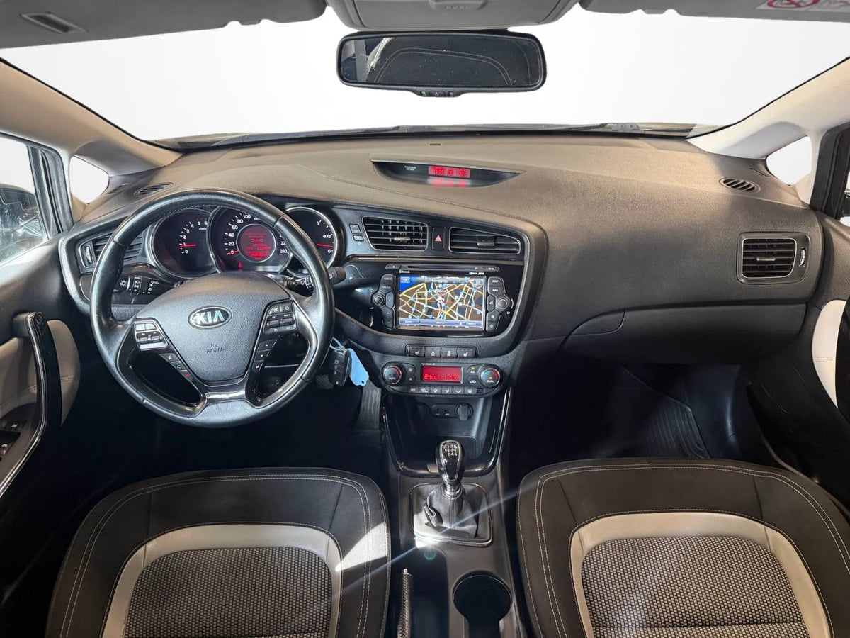 Kia Ceed cee'd 1.6 CRDi EX Comfort Euro 5 Kamera Navigation SoV