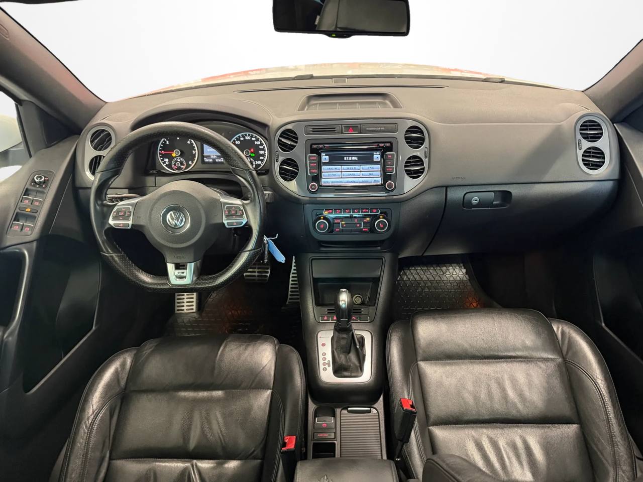 Volkswagen Tiguan 2.0 TDI 4Motion Sport & Style D-värm Pano 1bruk Drag