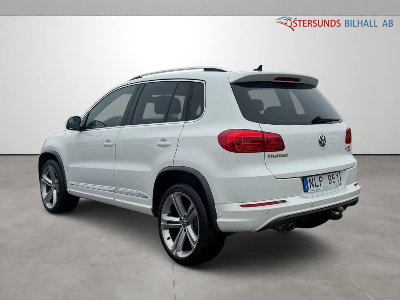 Volkswagen Tiguan 2.0 TDI 4Motion Sport & Style D-värm Pano 1bruk Drag