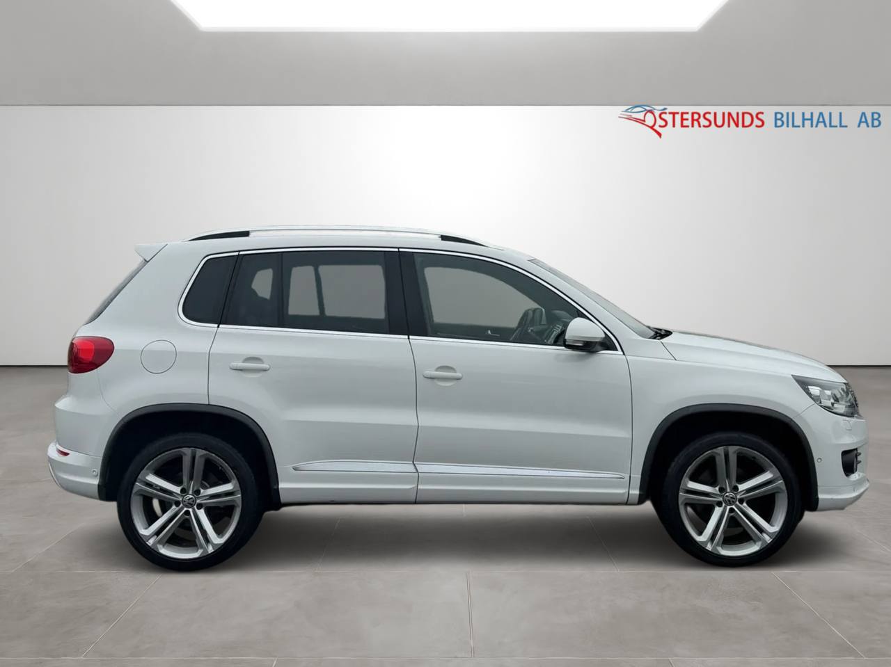 Volkswagen Tiguan 2.0 TDI 4Motion Sport & Style D-värm Pano 1bruk Drag