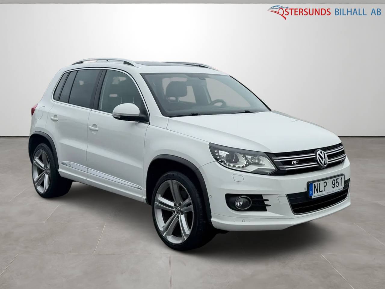 Volkswagen Tiguan 2.0 TDI 4Motion Sport & Style D-värm Pano 1bruk Drag