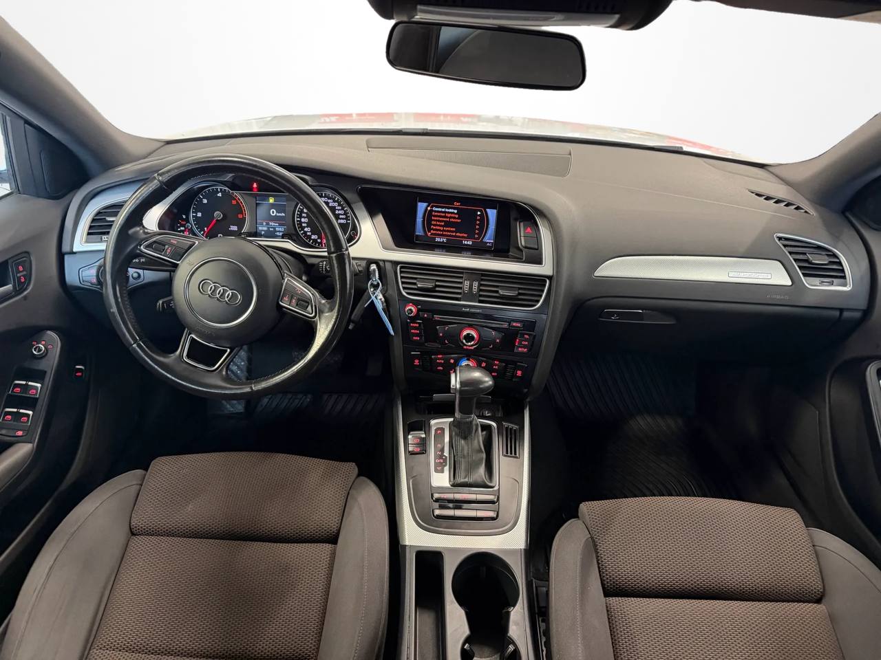 Audi A4 Allroad quattro 2.0 TDI quattro S Tronic Drag D-värm